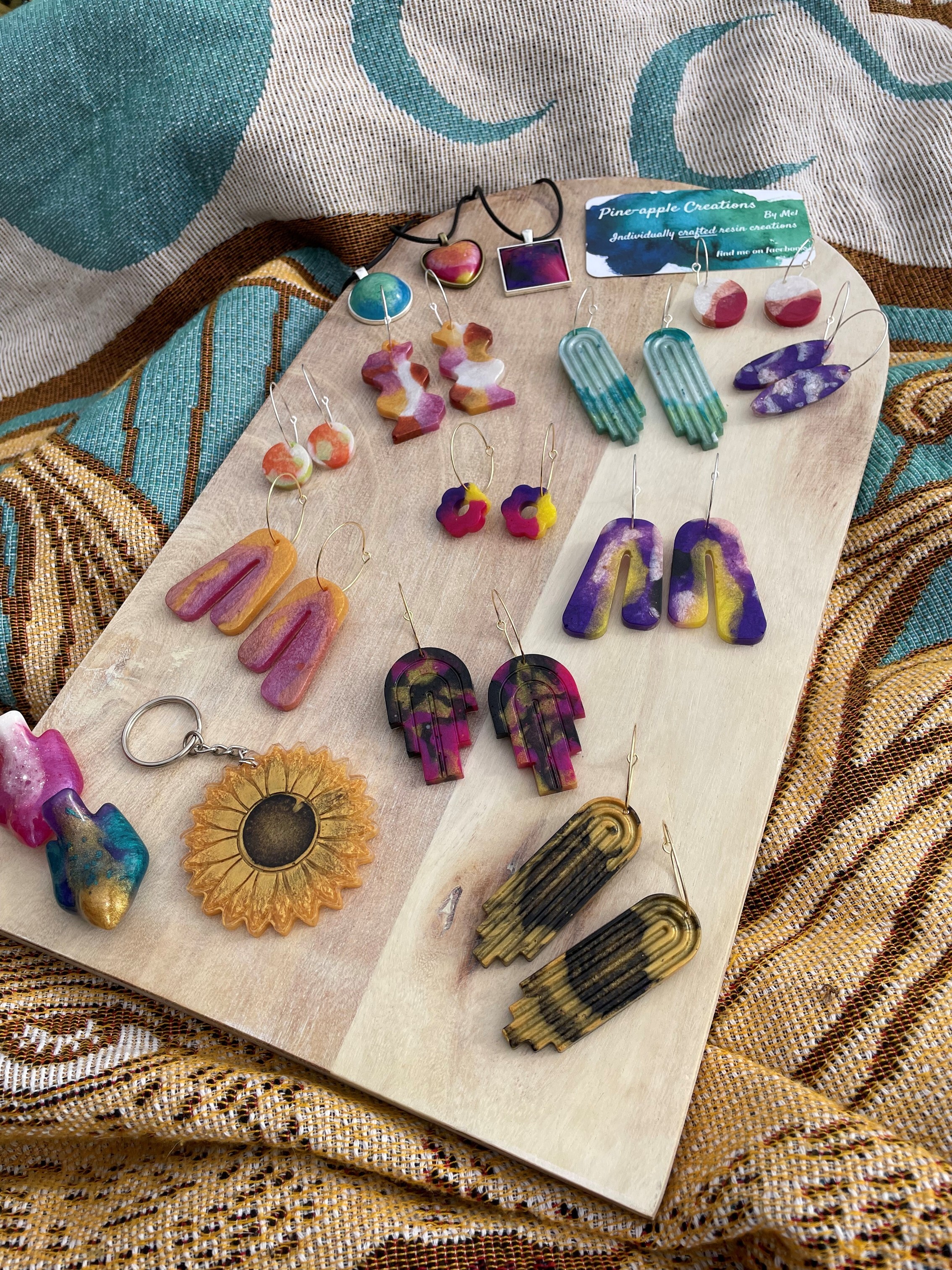 ​Resin jewellery making (Bendigo) 